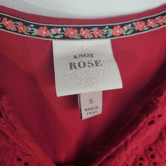 Knox Rose Acid Wash Red Crochet Eyelet Lace V Neck Boho Top - Picture 9 of 9